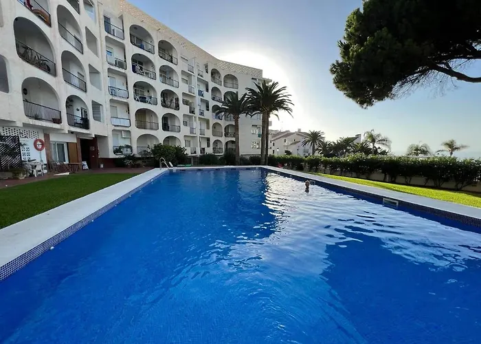 Edificio Verdemar - Stunning 1 Bed Apartment With Pool & Sea Views